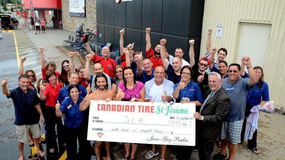 Le Canadian Tire de SaintJérôme relève le défi du «Ice Bucket