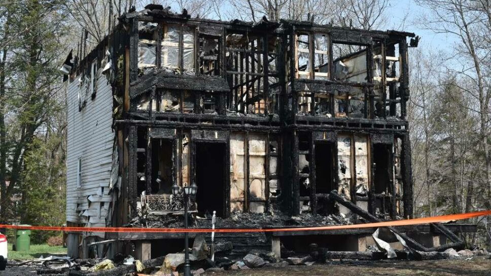 Un autre incendie éclate à SainteSophie Journal Le Nord