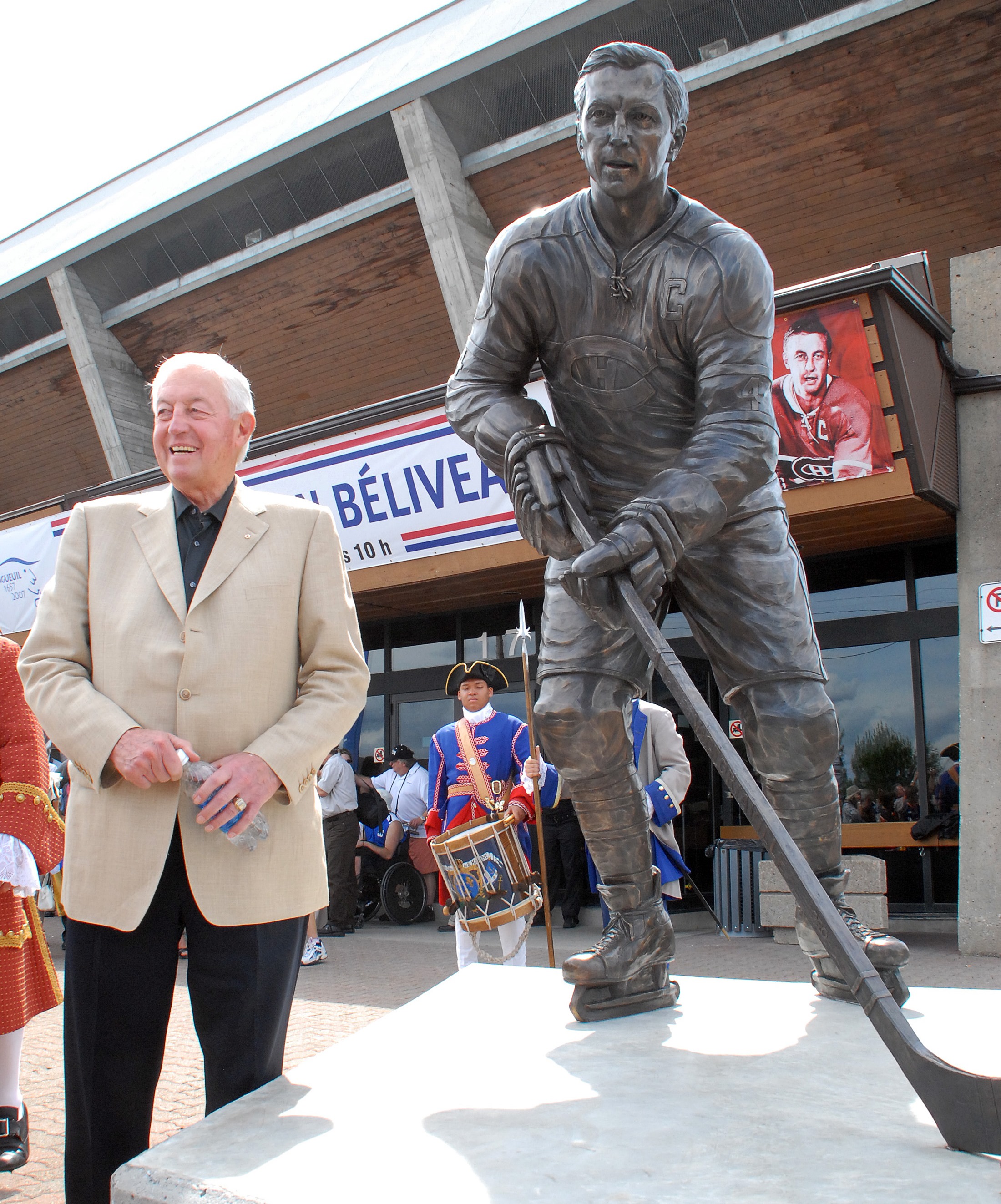 Les Remparts honoreront Jean Béliveau Journal Le Nord
