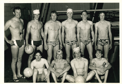 François Barkany (à gauche), a marqué plusieurs athlètes jérômiens au soccer, en natation, en plongée sousmarine et au plongeon.